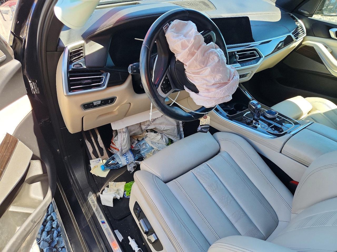 2021 BMW X5 xDrive40I - zdjęcie 8