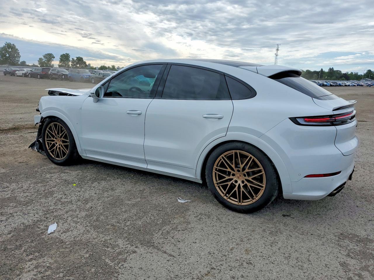 2026 Porsche Cayenne Gts Coupe - zdjęcie 2