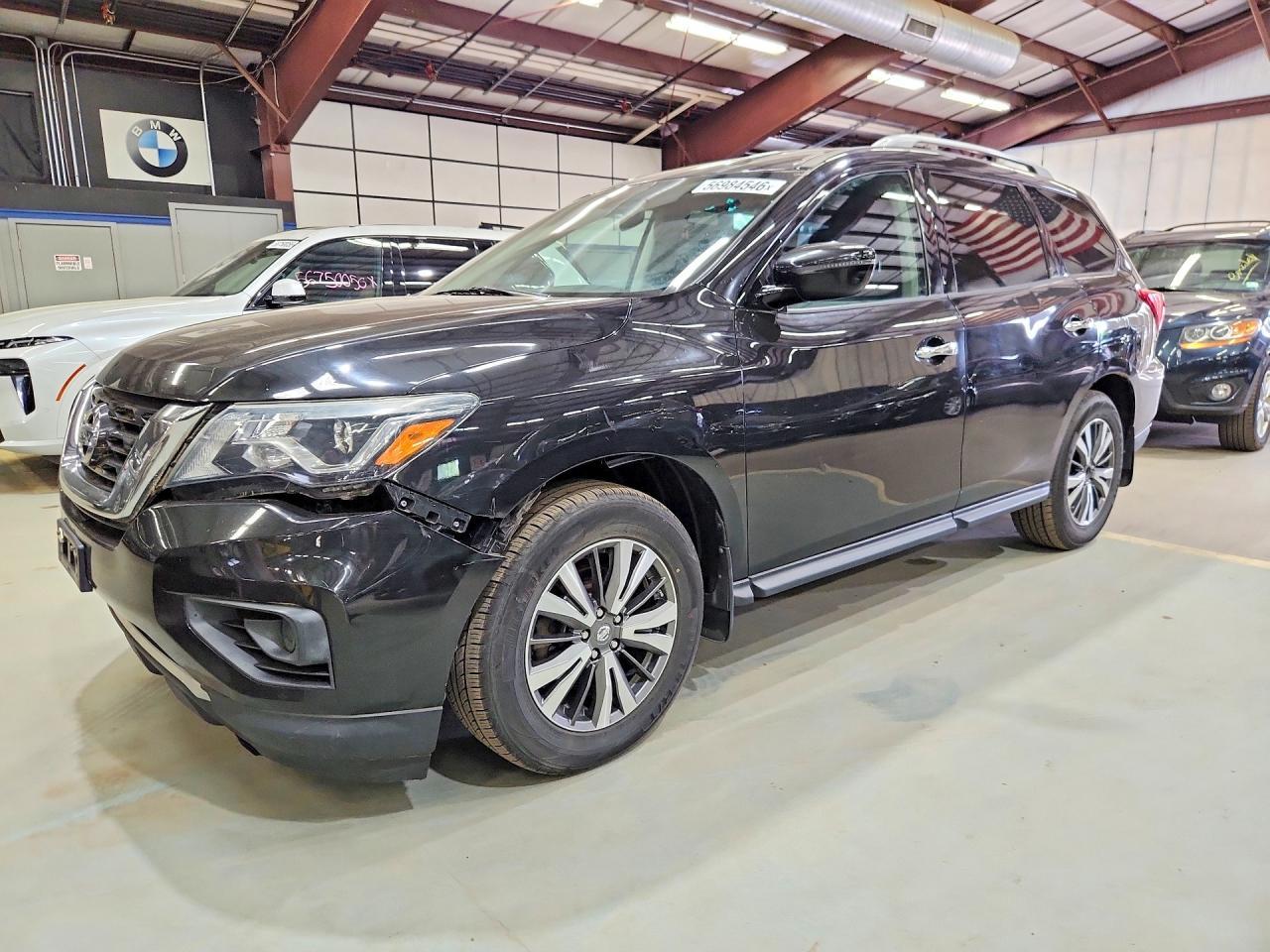 2017 Nissan Pathfinder S - zdjęcie główne