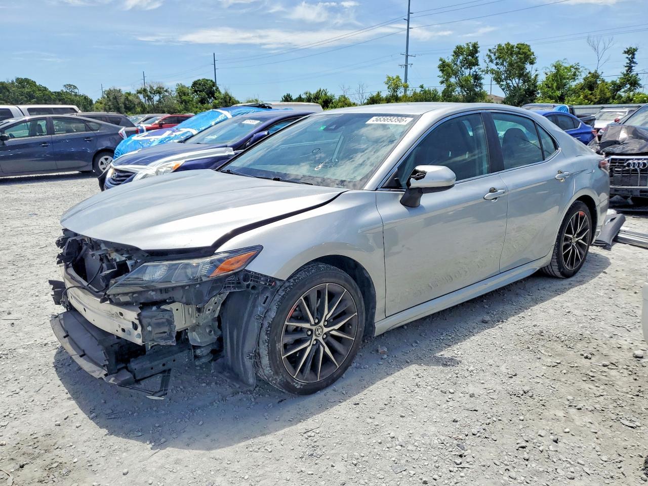 2021 Toyota Camry Se - zdjęcie główne