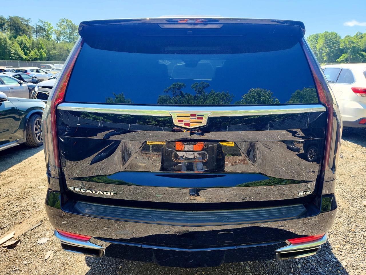 2024 Cadillac Escalade Premium Luxury - zdjęcie 6