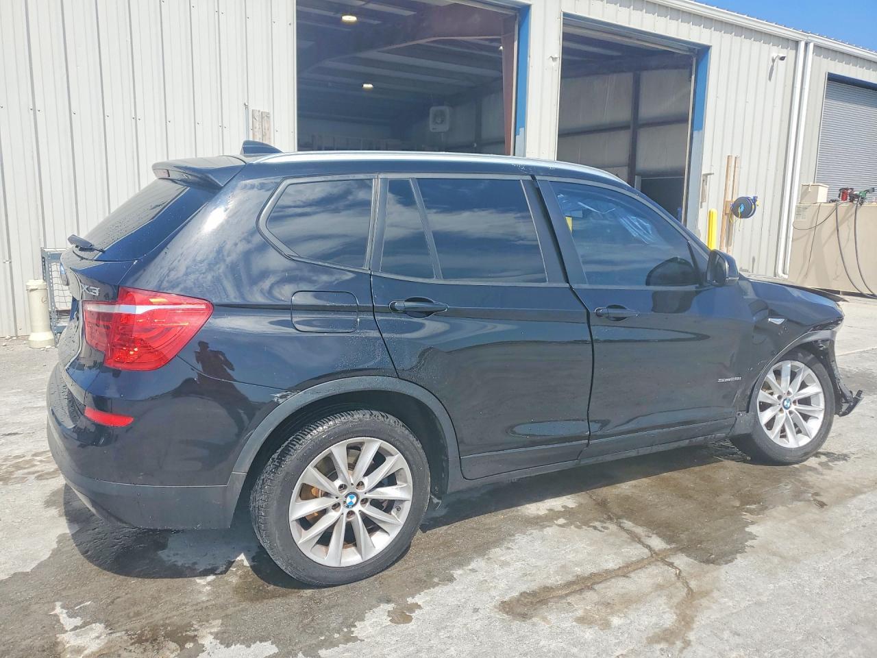 2017 BMW X3 Sdrive28I - zdjęcie 3