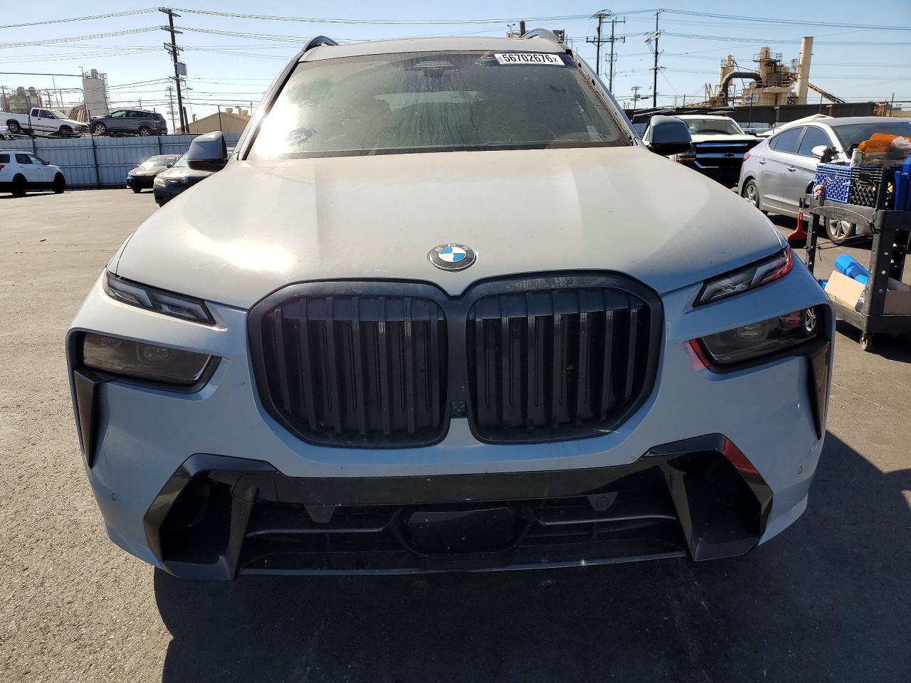 2023 BMW X7 xDrive40I - zdjęcie 5