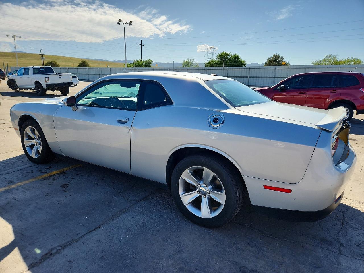 2020 Dodge Challenger Sxt - zdjęcie 2