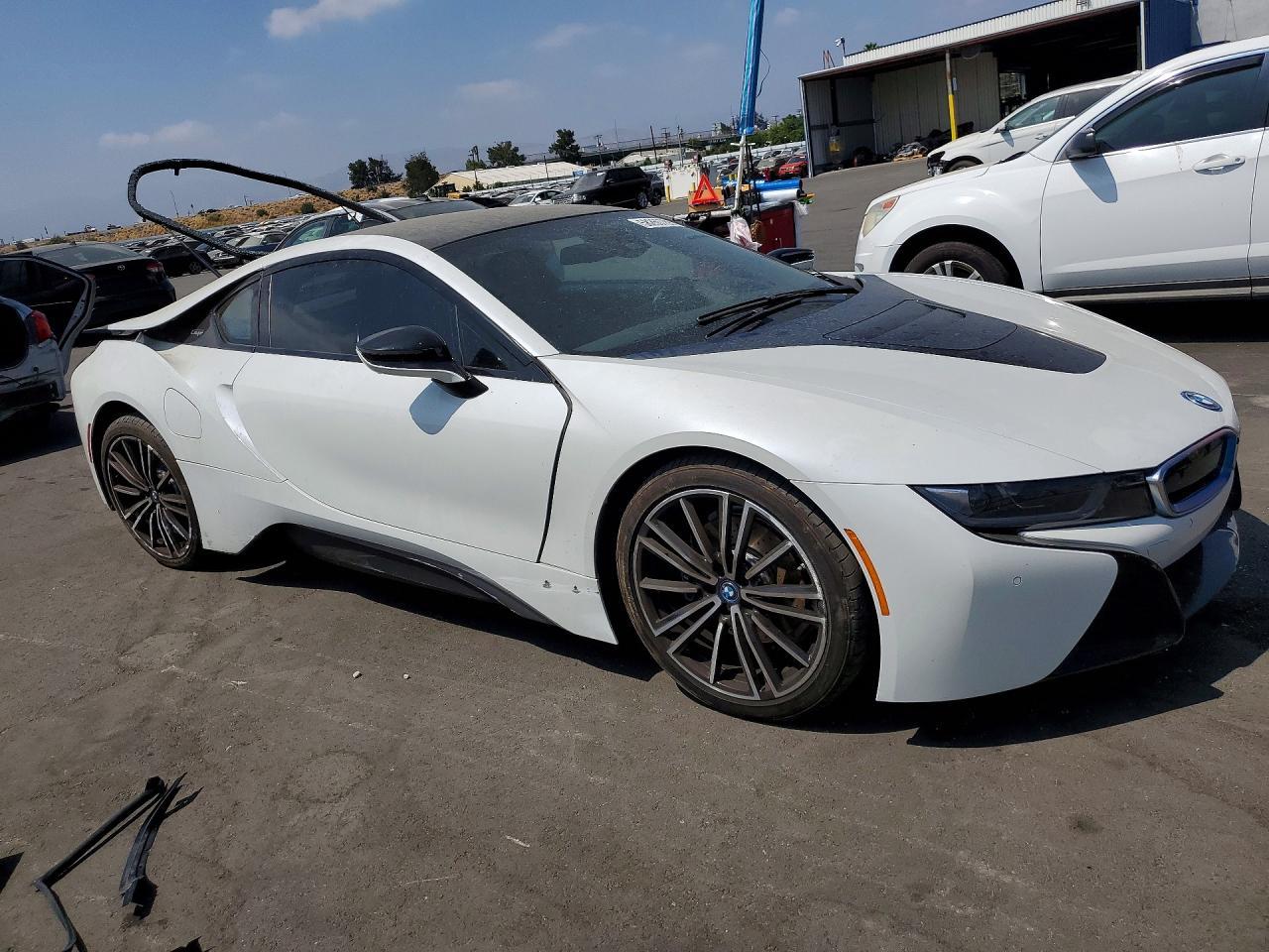 BMW i8 - zdjęcie 4