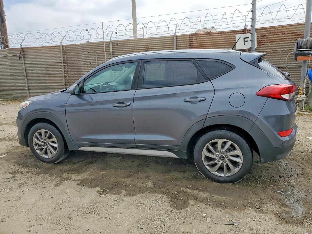 2017 Hyundai Tucson Se - zdjęcie 2