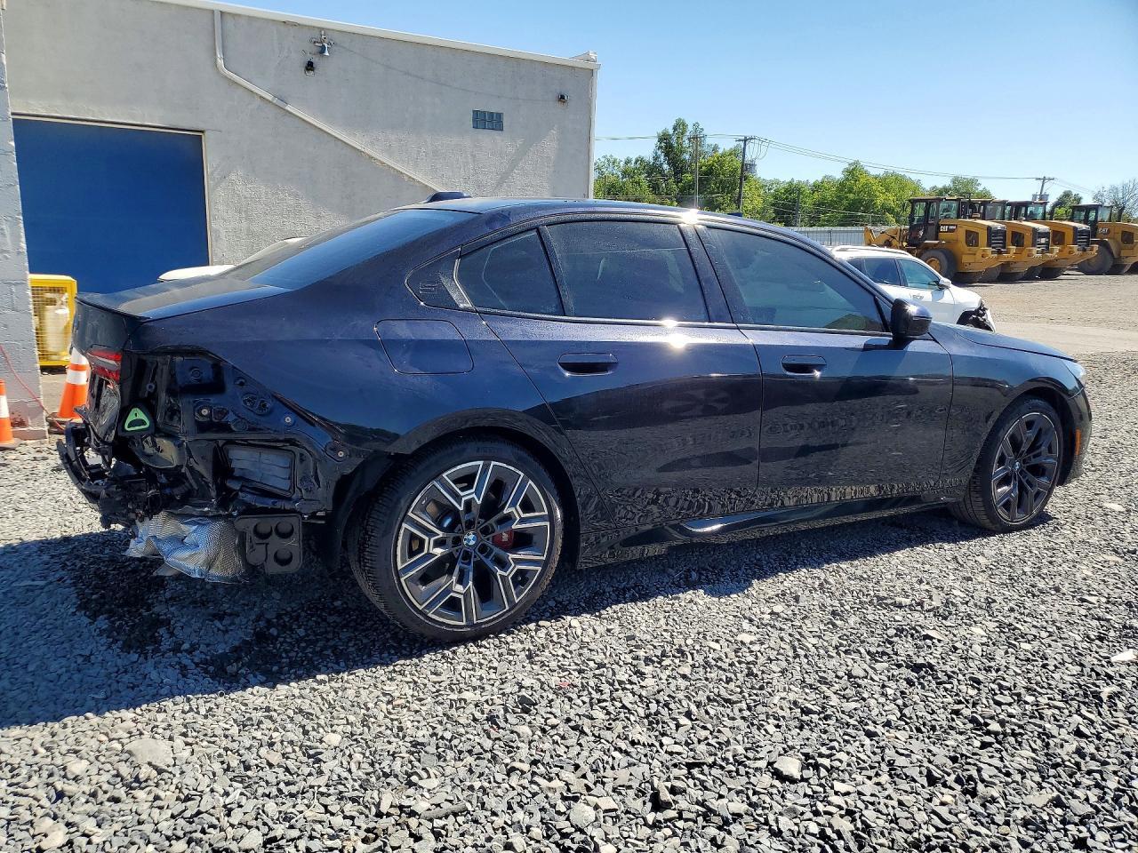 2024 BMW 530 Xi - zdjęcie 3