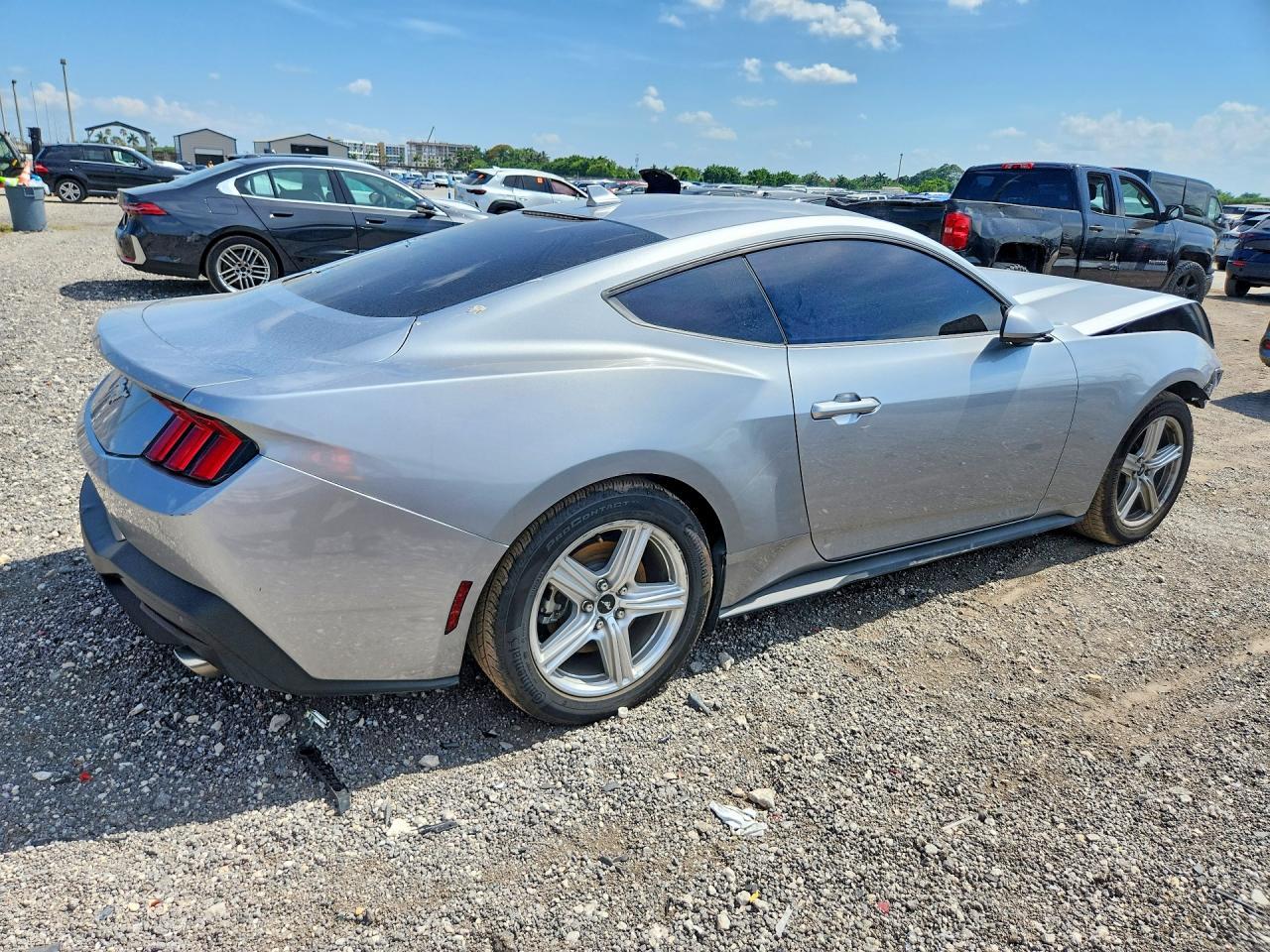 2026 Ford Mustang - zdjęcie 3