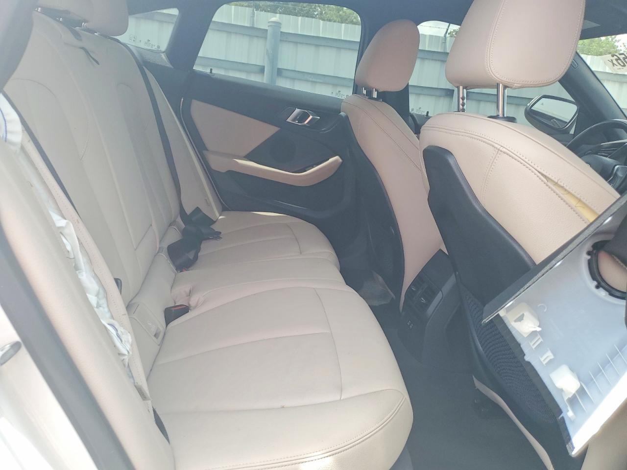2024 BMW 228Xi - zdjęcie 10