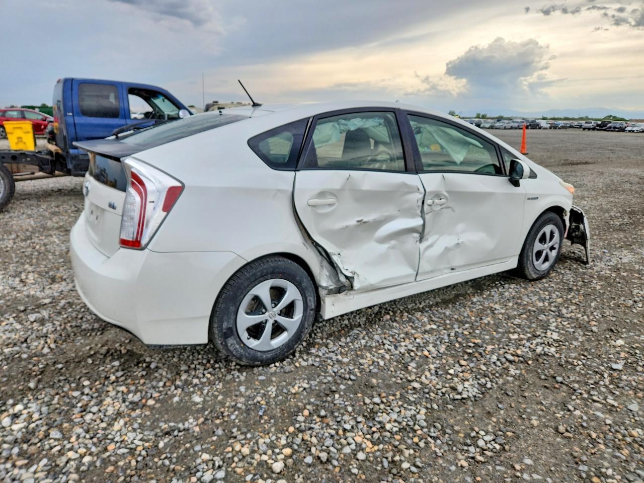 2015 Toyota Prius Two - zdjęcie 3