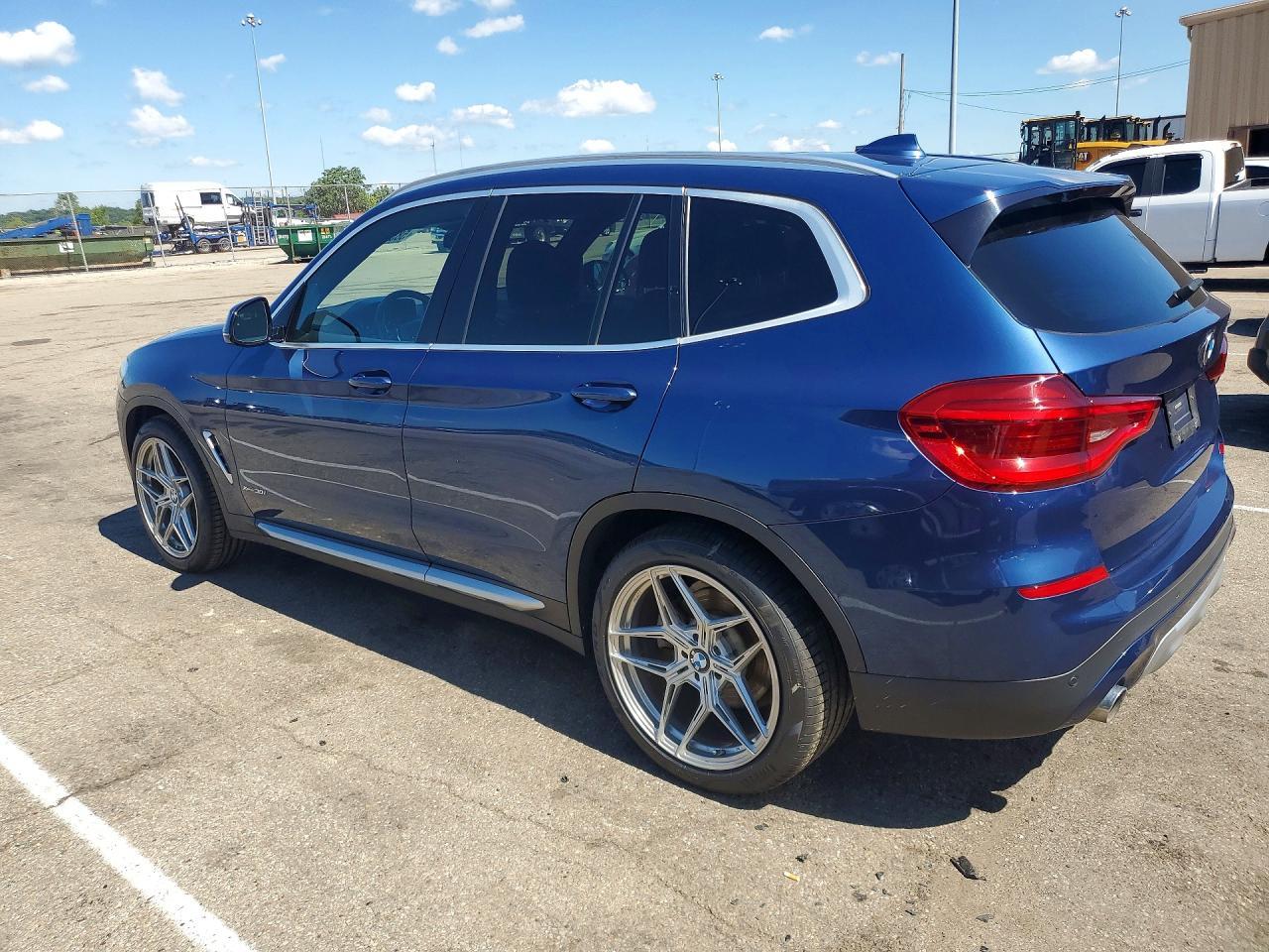 2018 BMW X3 xDrive30I - zdjęcie 2