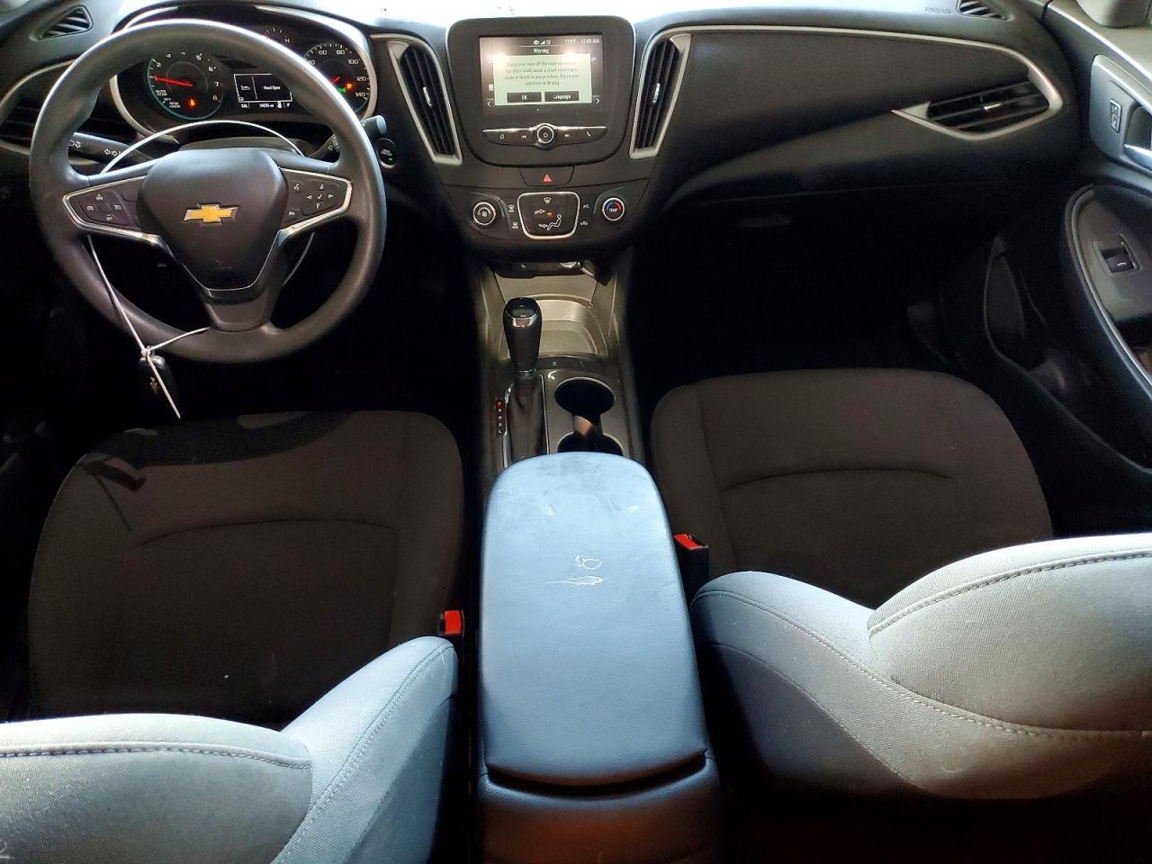 2018 Chevrolet Malibu Ls - zdjęcie 8