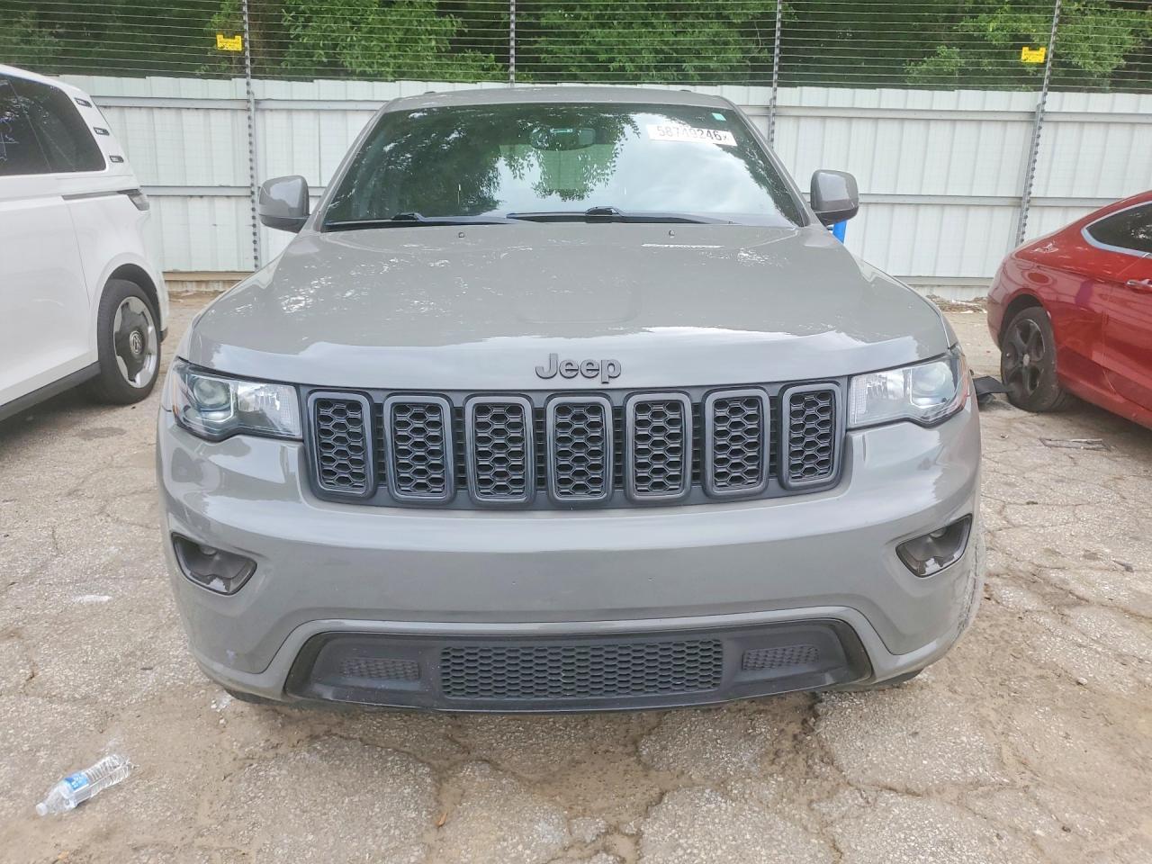 2019 Jeep Grand Cherokee Laredo - zdjęcie 5