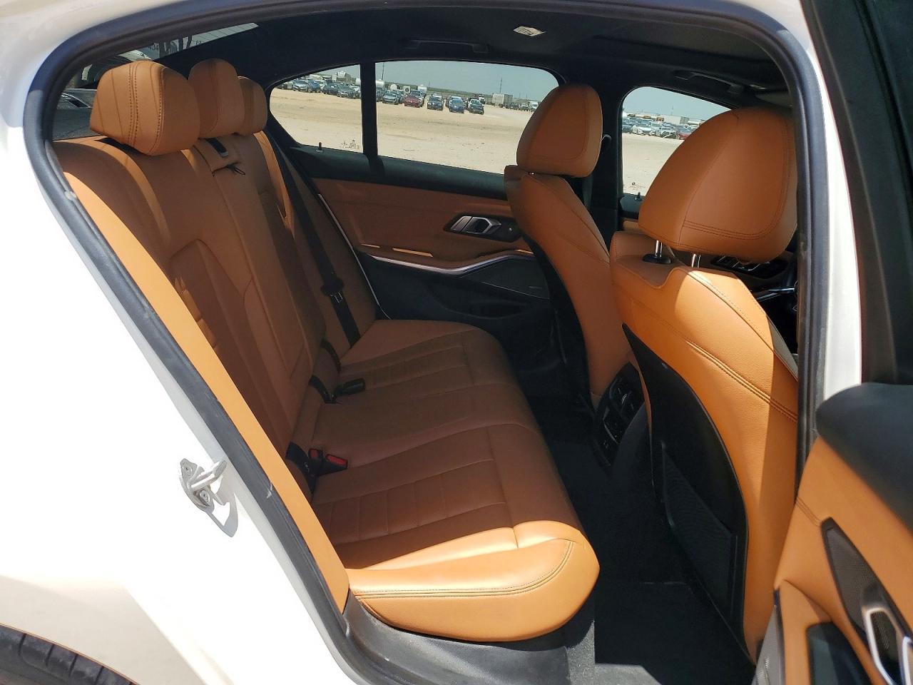 2021 BMW M340Xi - zdjęcie 10