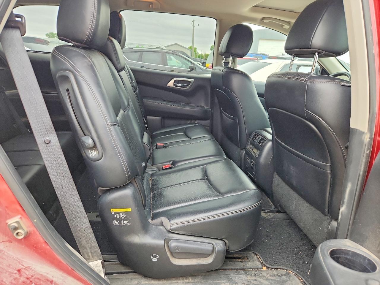 2017 Nissan Pathfinder Platinum - zdjęcie 11