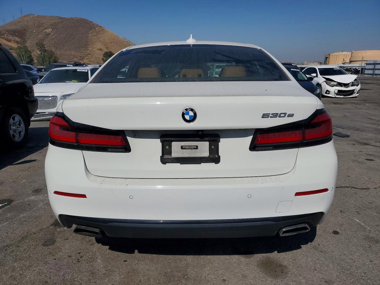 2021 BMW 530E - zdjęcie 6