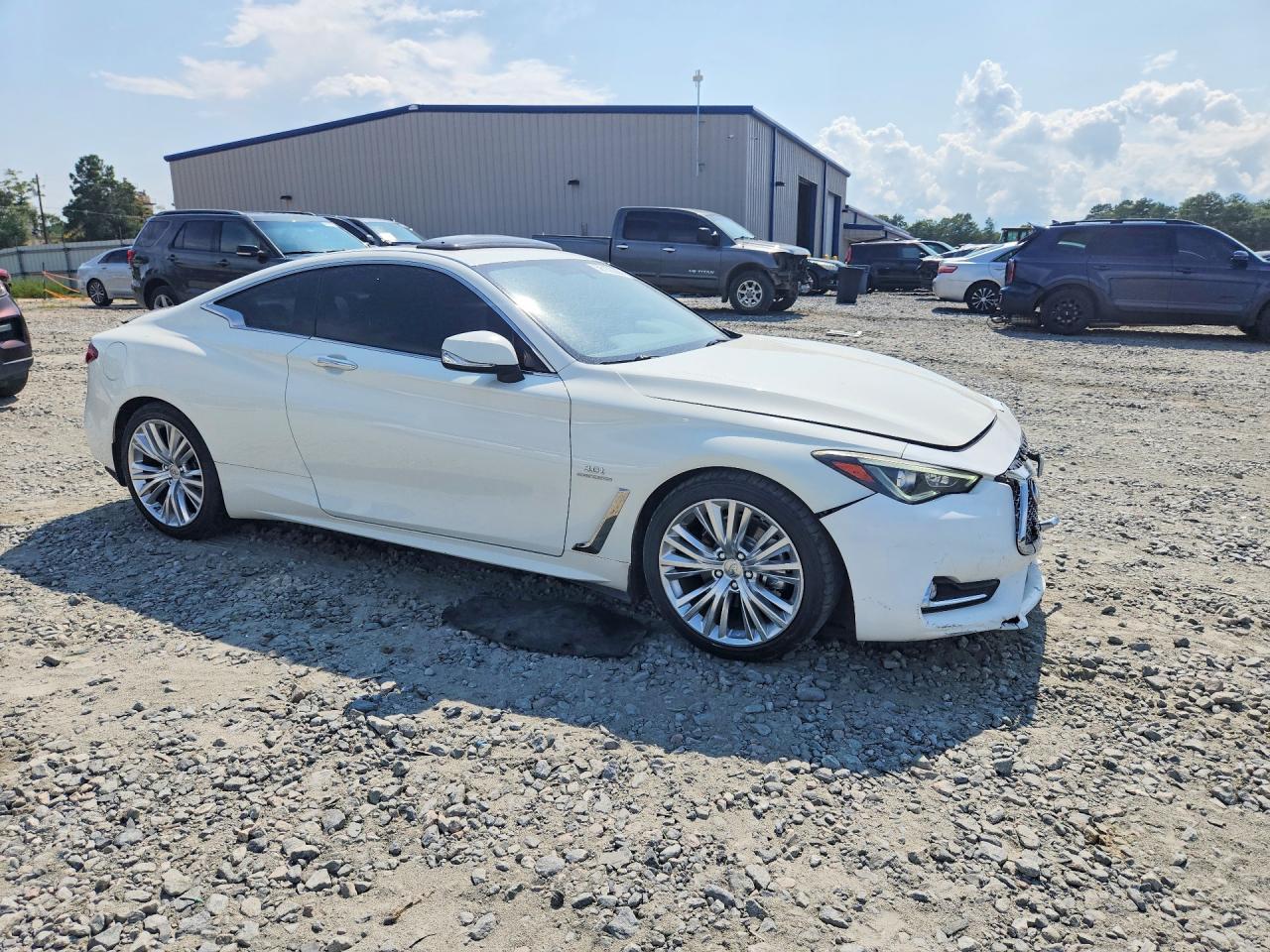 2018 Infiniti Q60 3.0T Luxe - zdjęcie 4