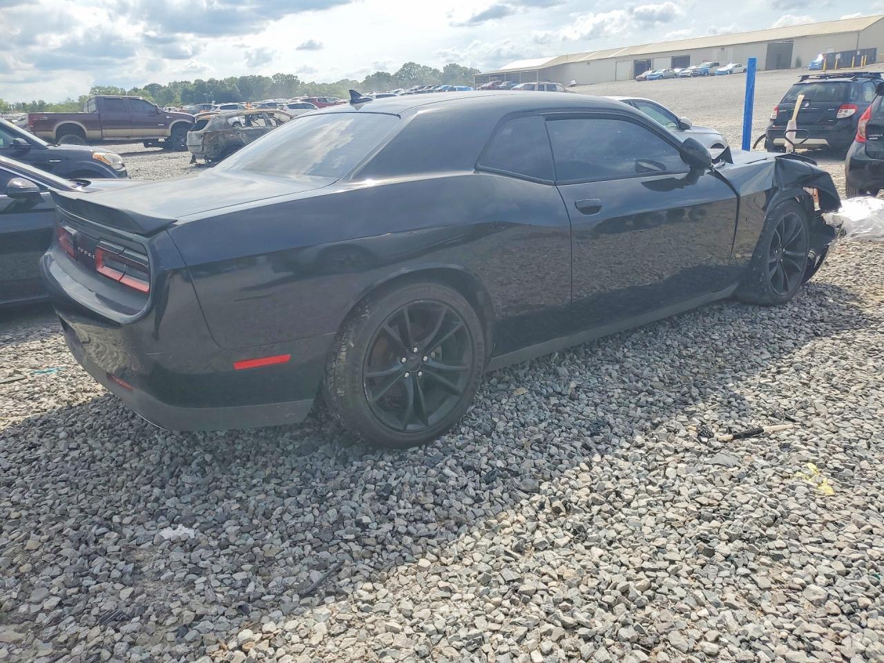 Dodge Challenger - zdjęcie 3