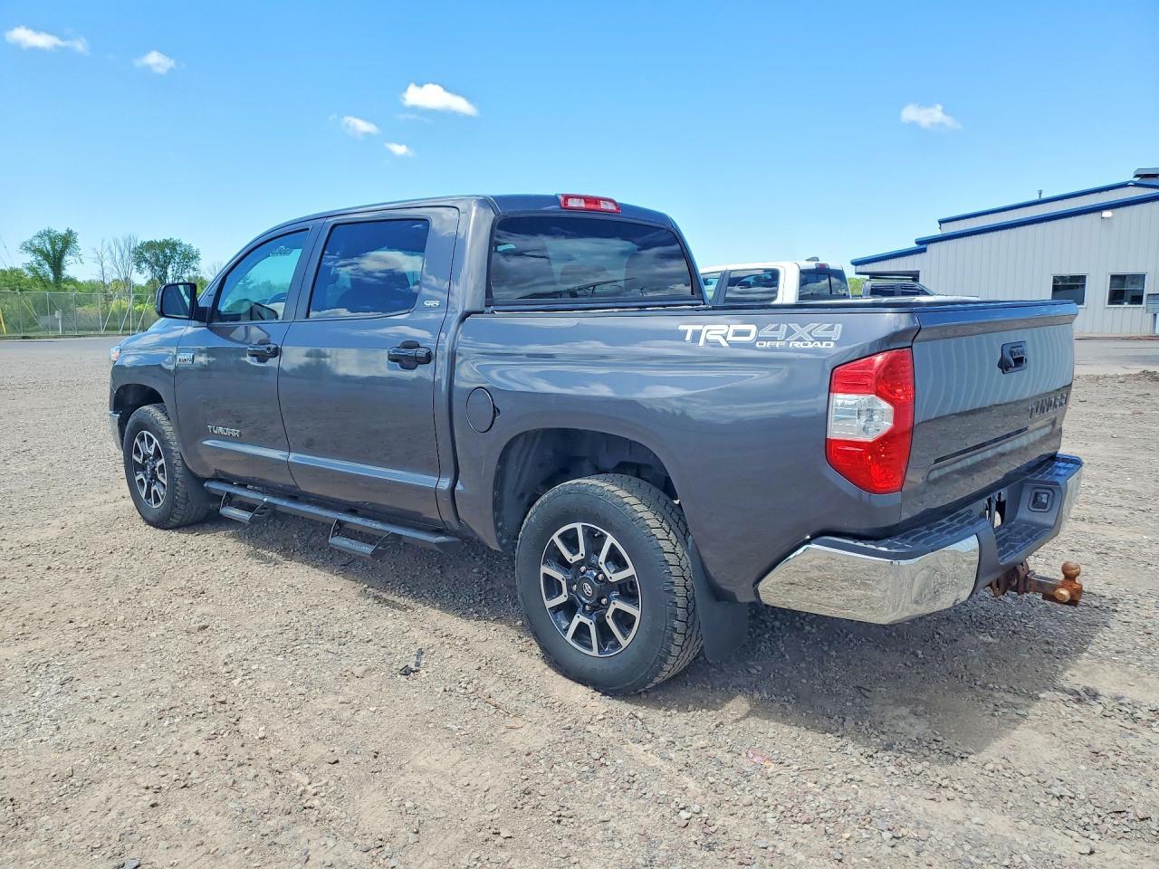 2018 Toyota Tundra Crewmax Sr5 - zdjęcie 2
