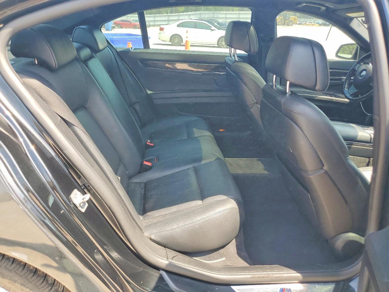 2014 BMW Seria 7 740Li - zdjęcie 10