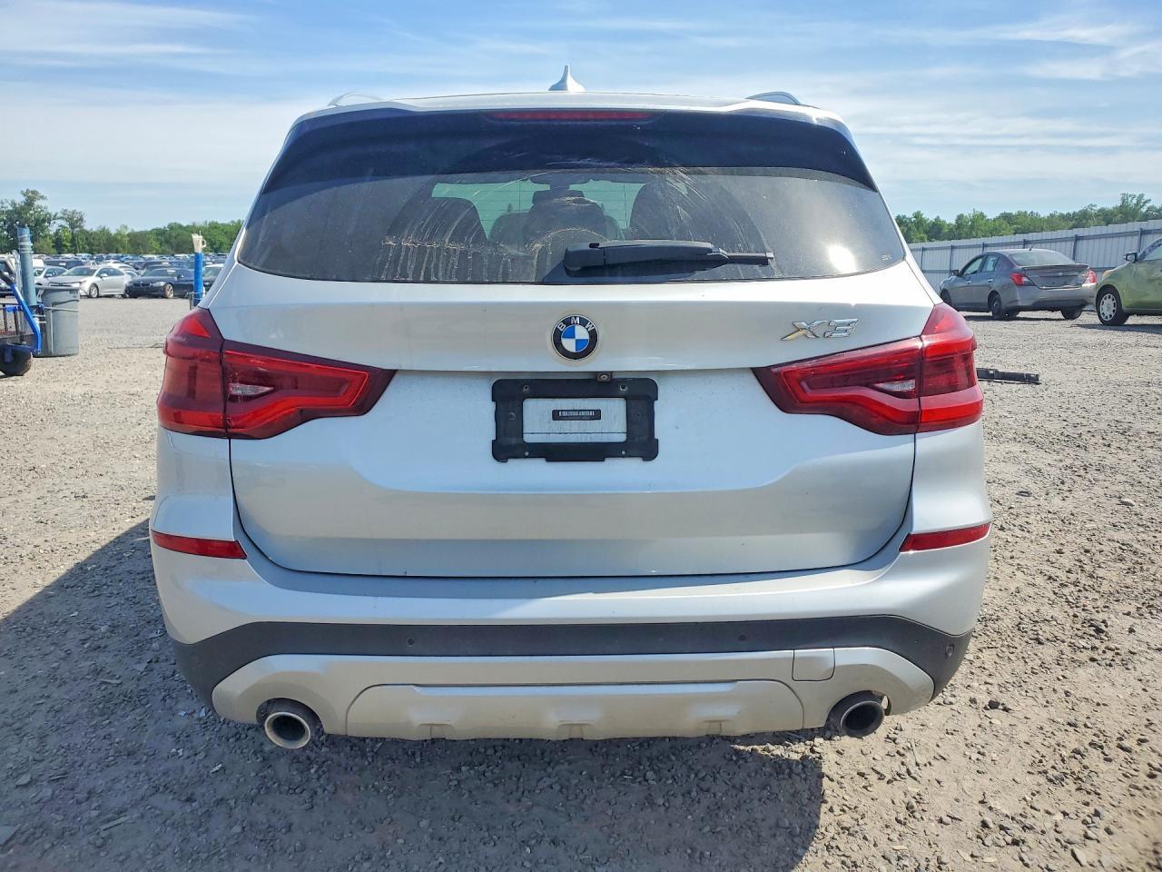 2018 BMW X3 xDrive30I - zdjęcie 6