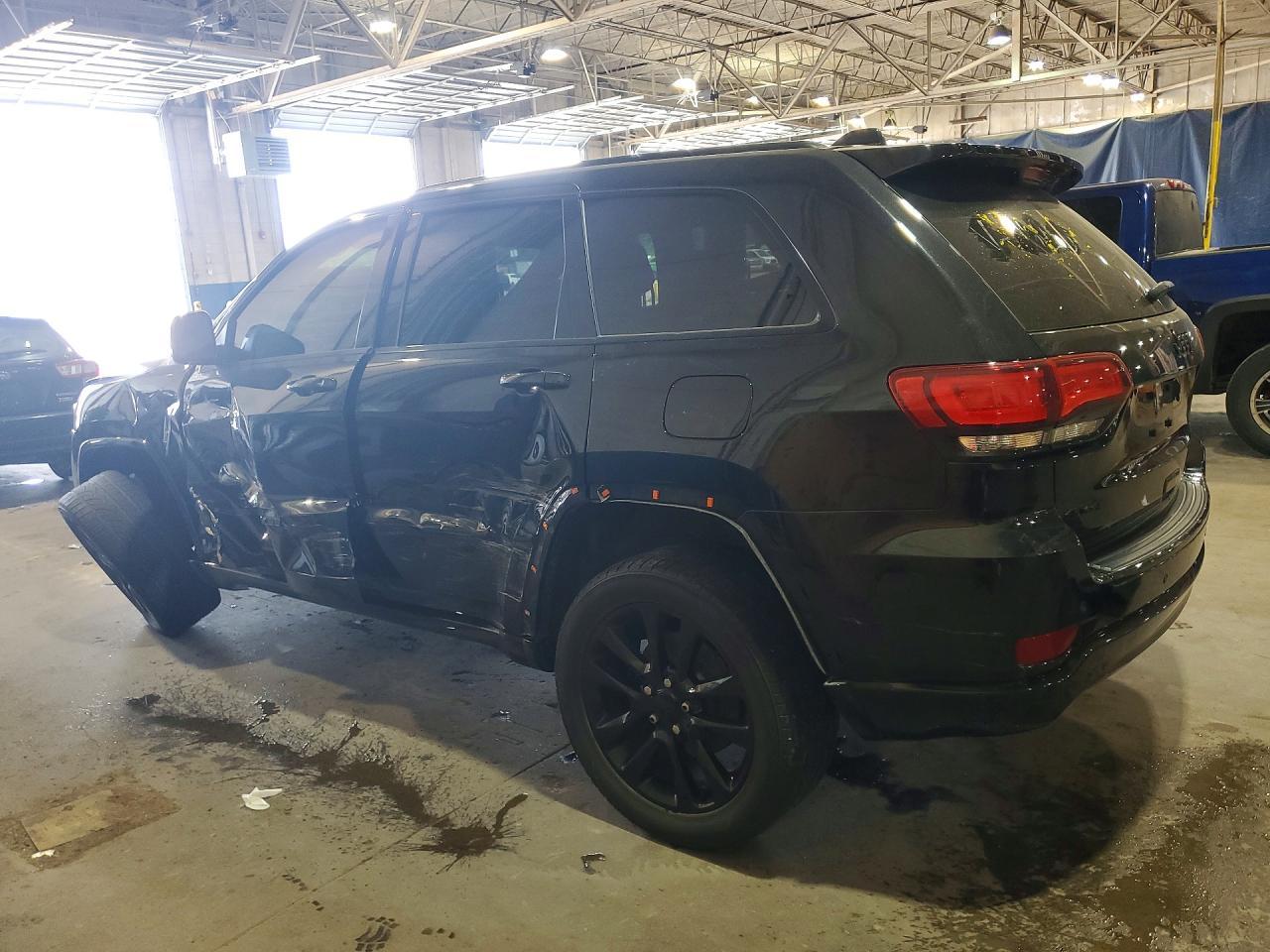 2018 Jeep Grand Cherokee Laredo - zdjęcie 2