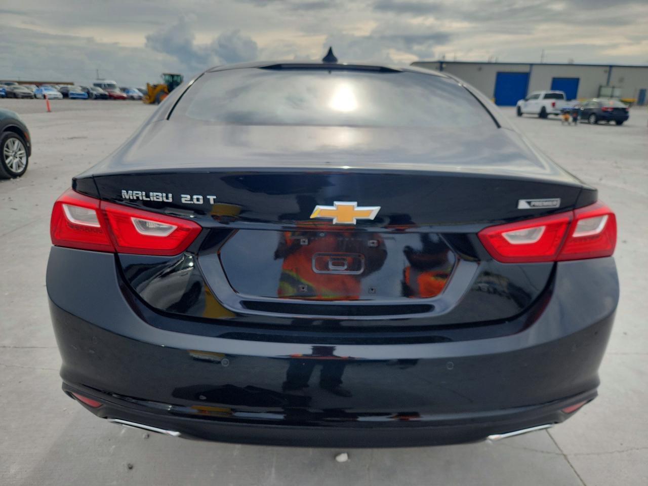 2017 Chevrolet Malibu Premier - zdjęcie 6
