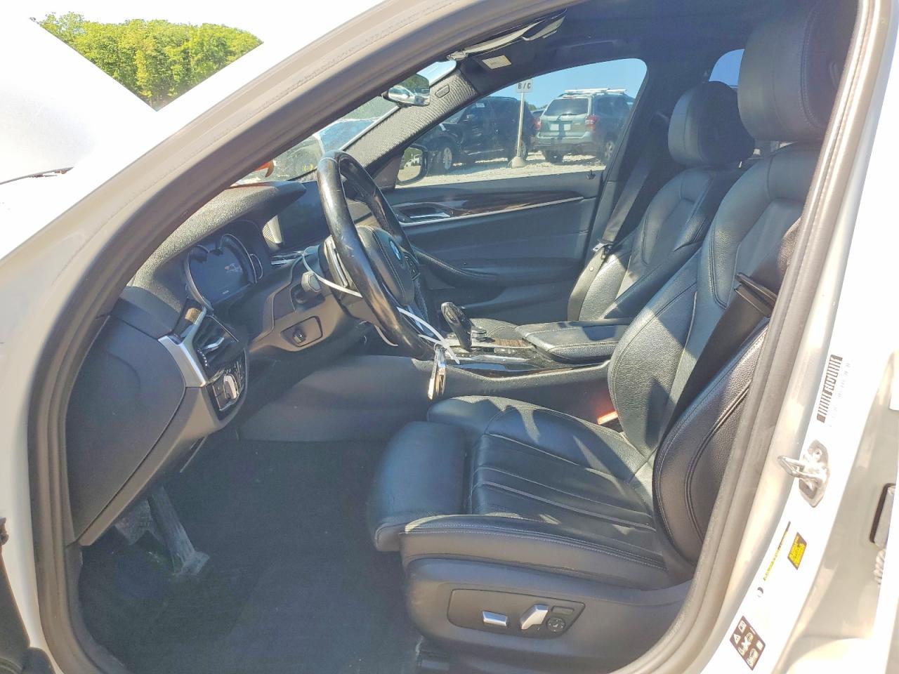 2017 BMW Seria 5 530i - zdjęcie 7
