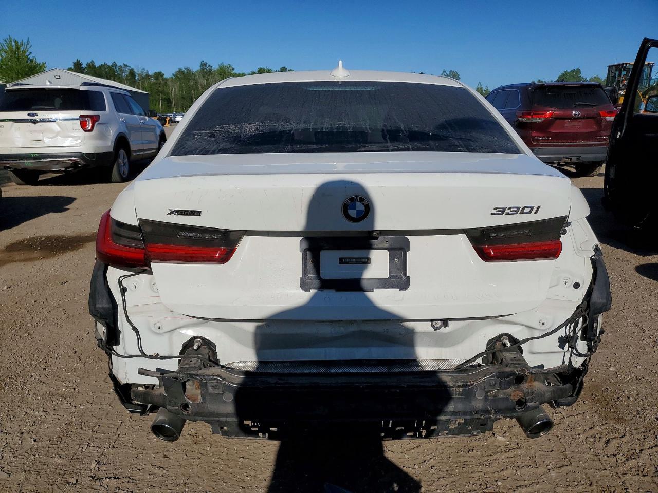 2020 BMW 330Xi - zdjęcie 6