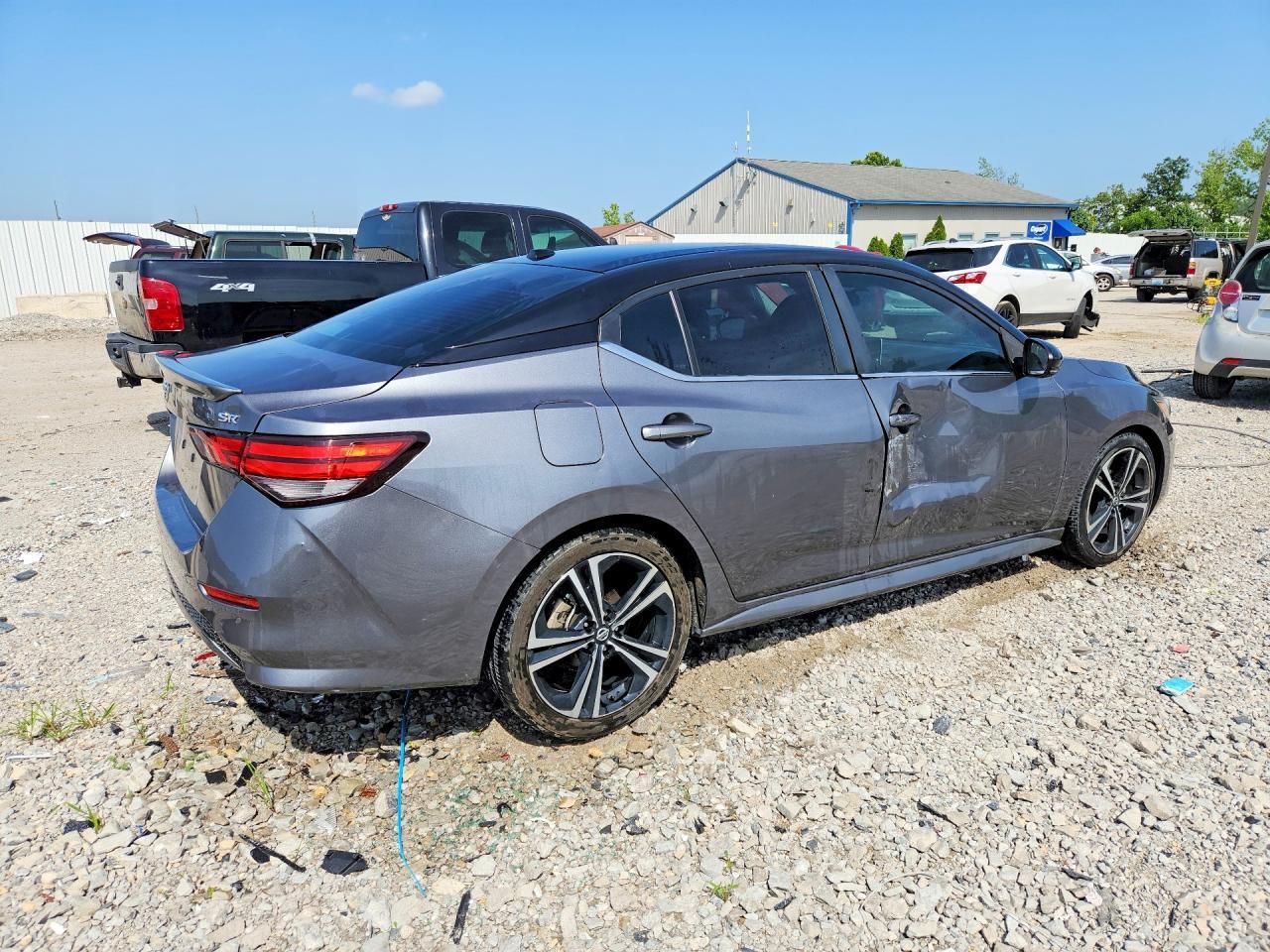 2021 Nissan Sentra Sr - zdjęcie 3