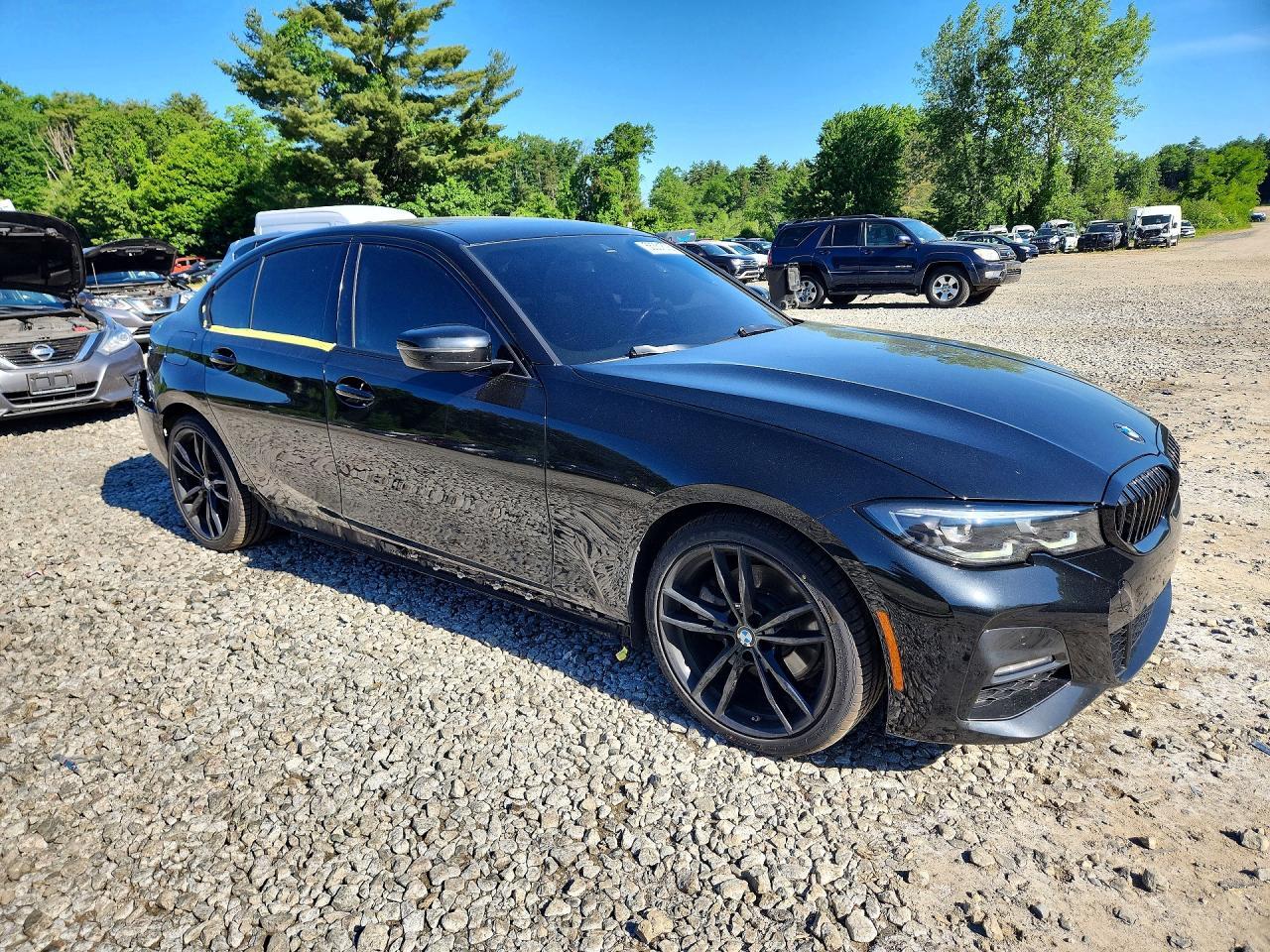 2022 BMW Seria 3 330i - zdjęcie 4