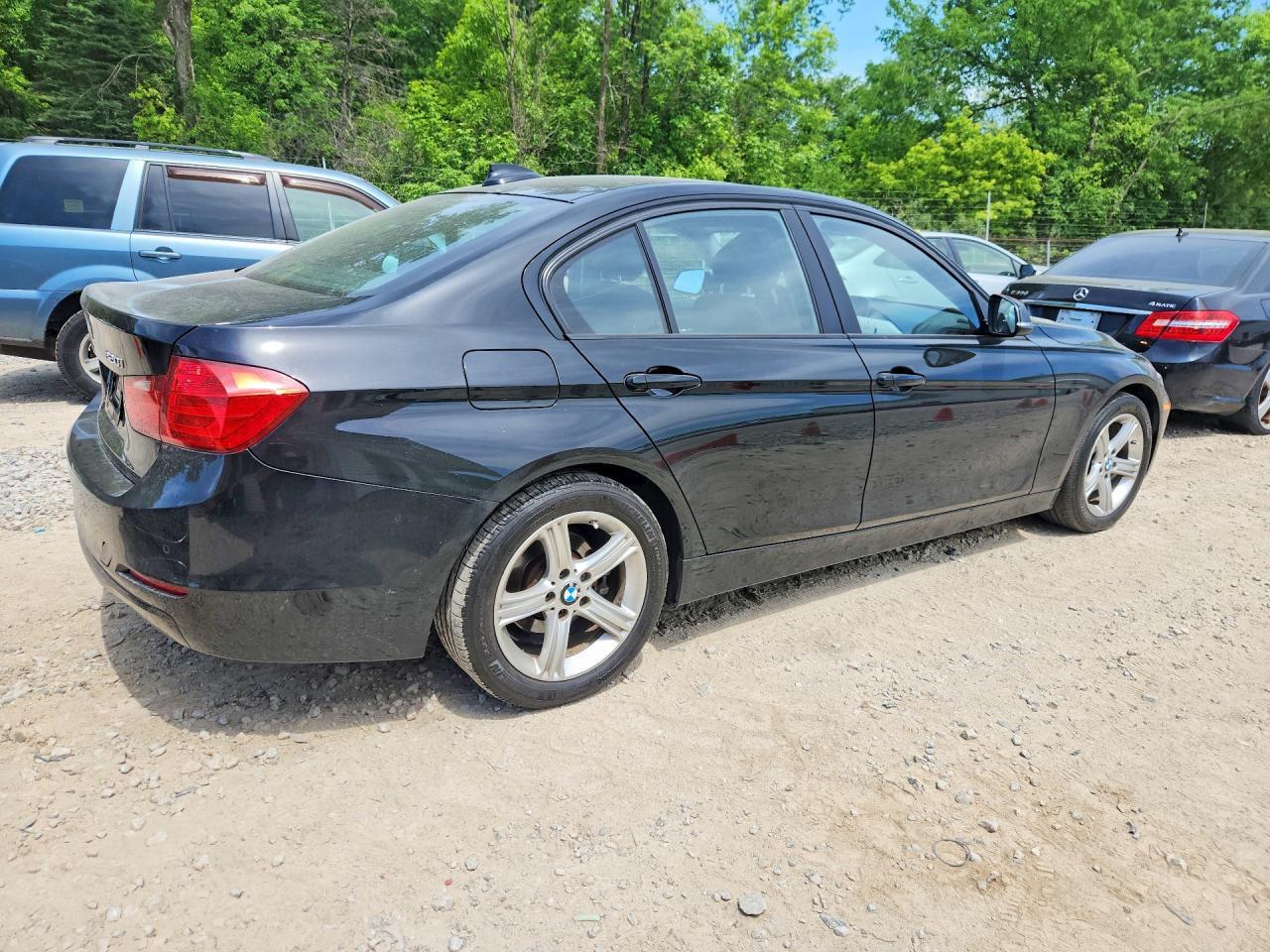 2014 BMW 320 I xDrive - zdjęcie 3