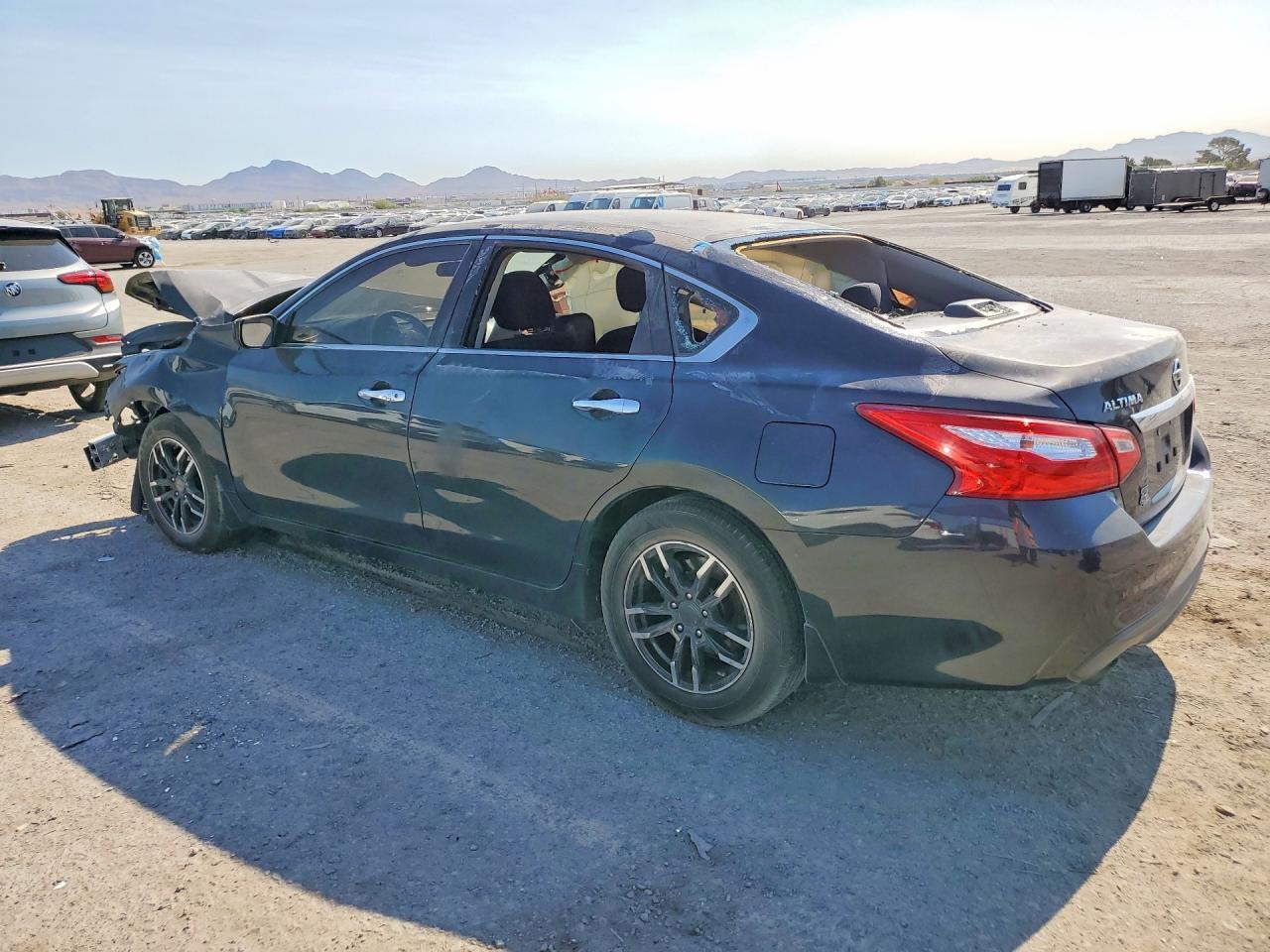2016 Nissan Altima 2.5 S - zdjęcie 2