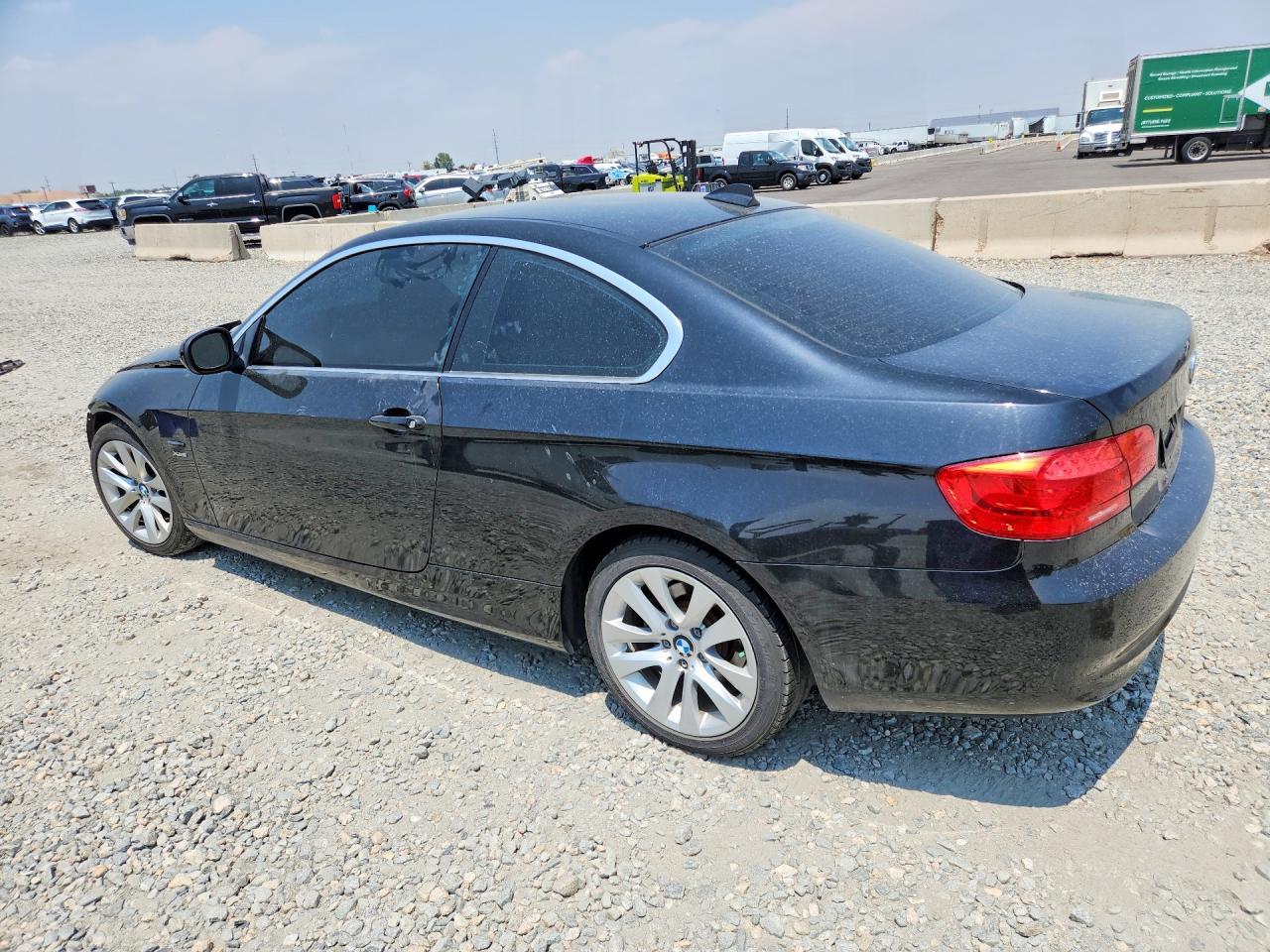 2013 BMW Seria 3 Coupe 328i - zdjęcie 2