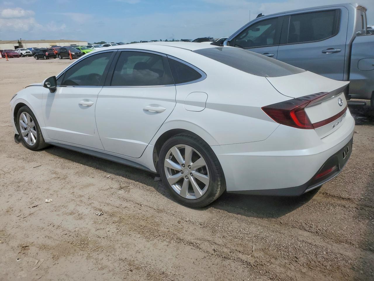 2022 Hyundai Sonata Se - zdjęcie 2