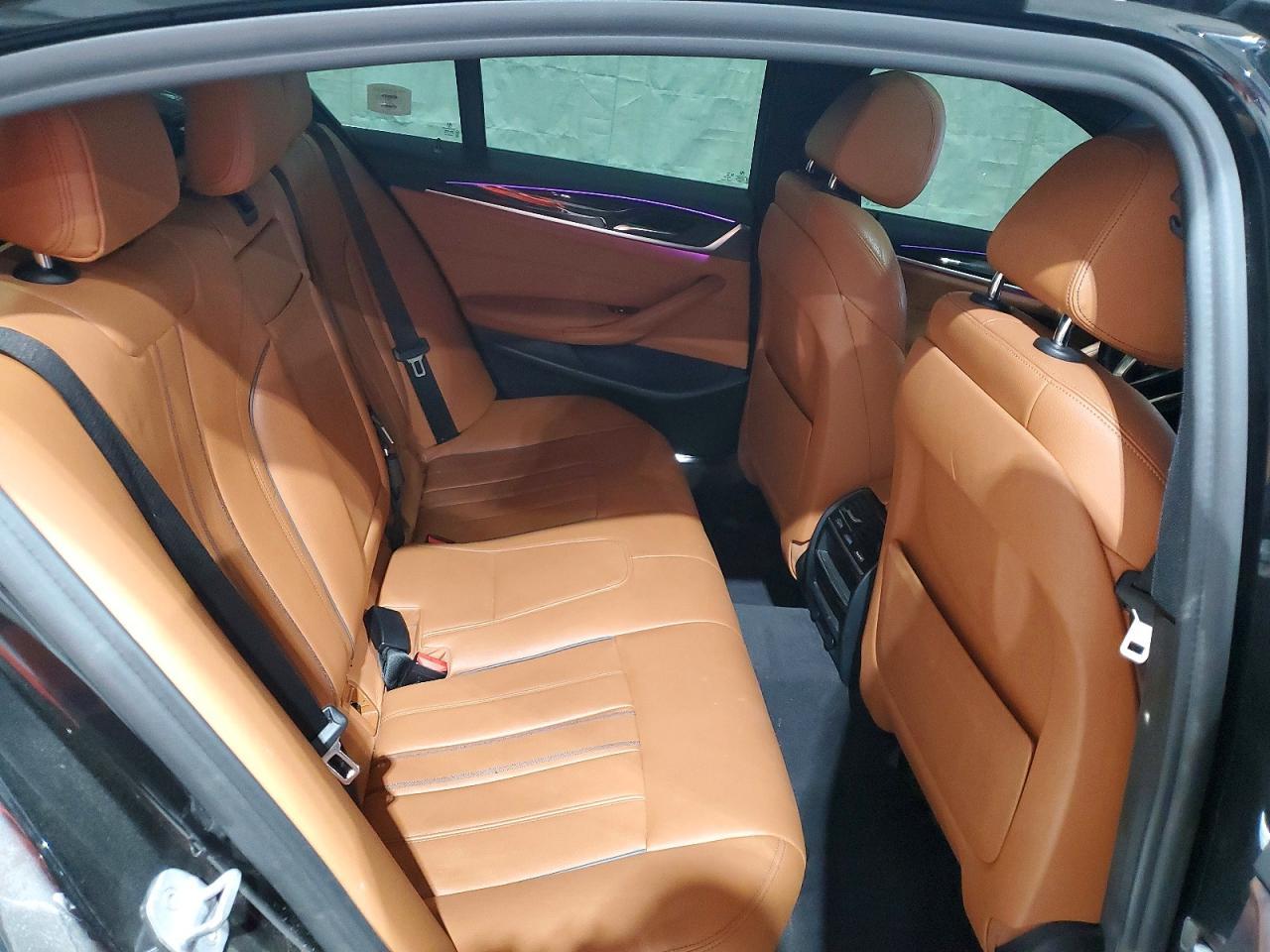 2018 BMW 530 Xi - zdjęcie 10