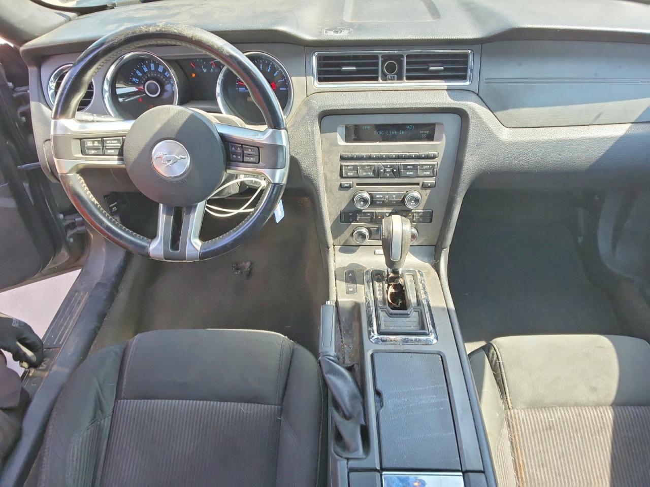 2014 Ford Mustang - zdjęcie 8