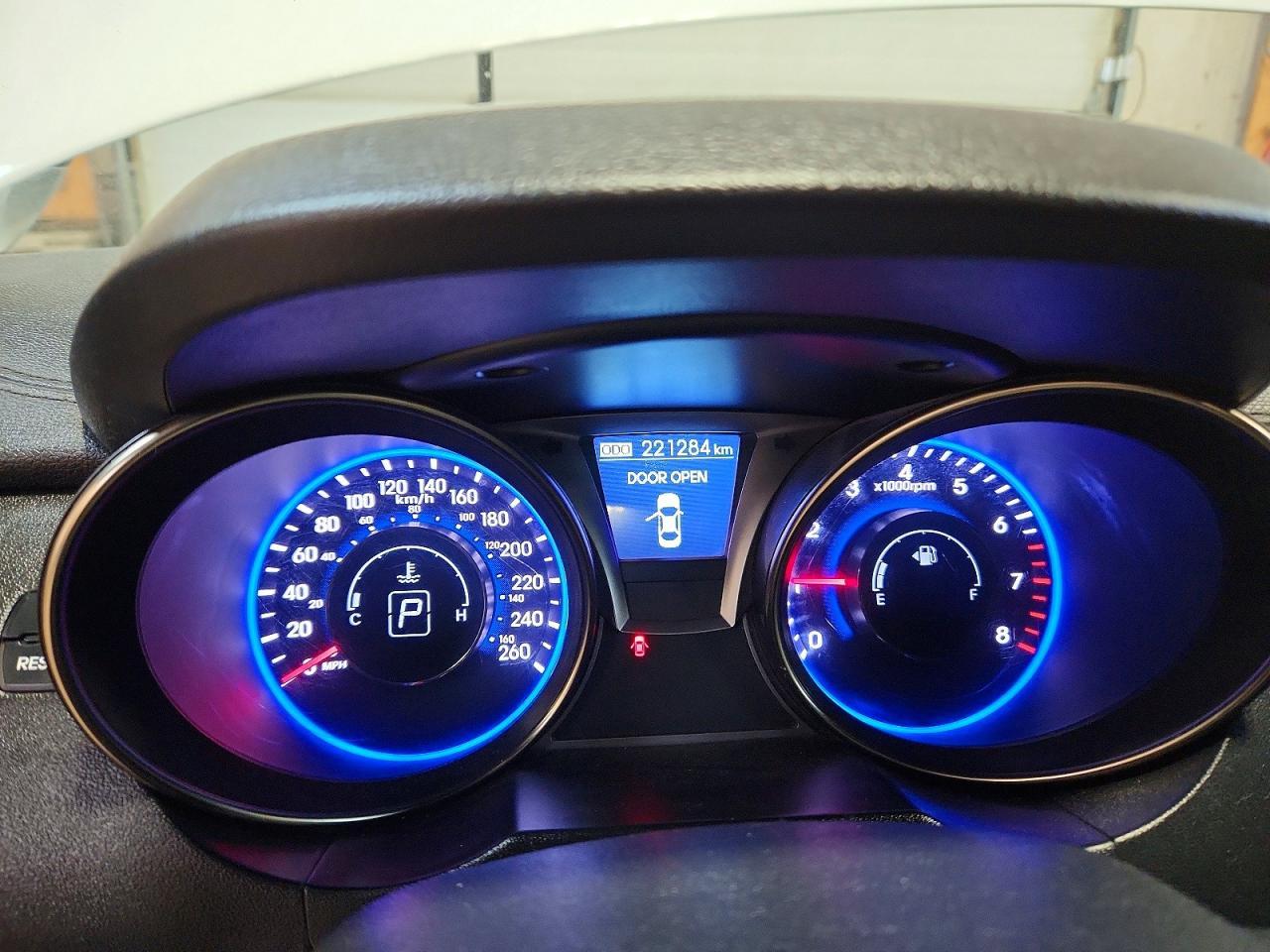 2013 Hyundai Genesis Coupe 2.0T - zdjęcie 9
