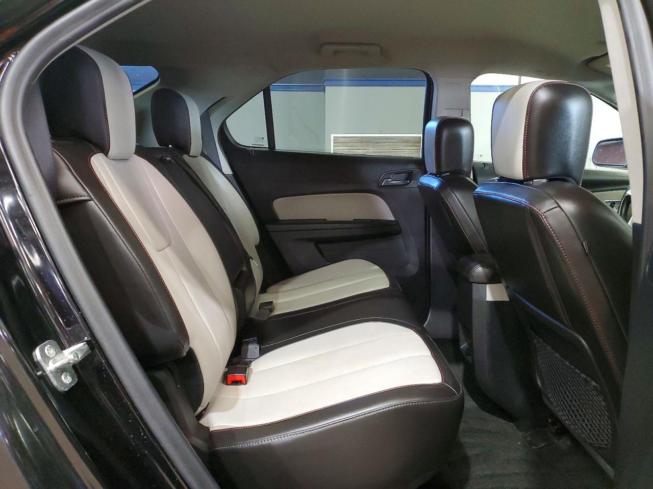 2017 Chevrolet Equinox Premier - zdjęcie 11