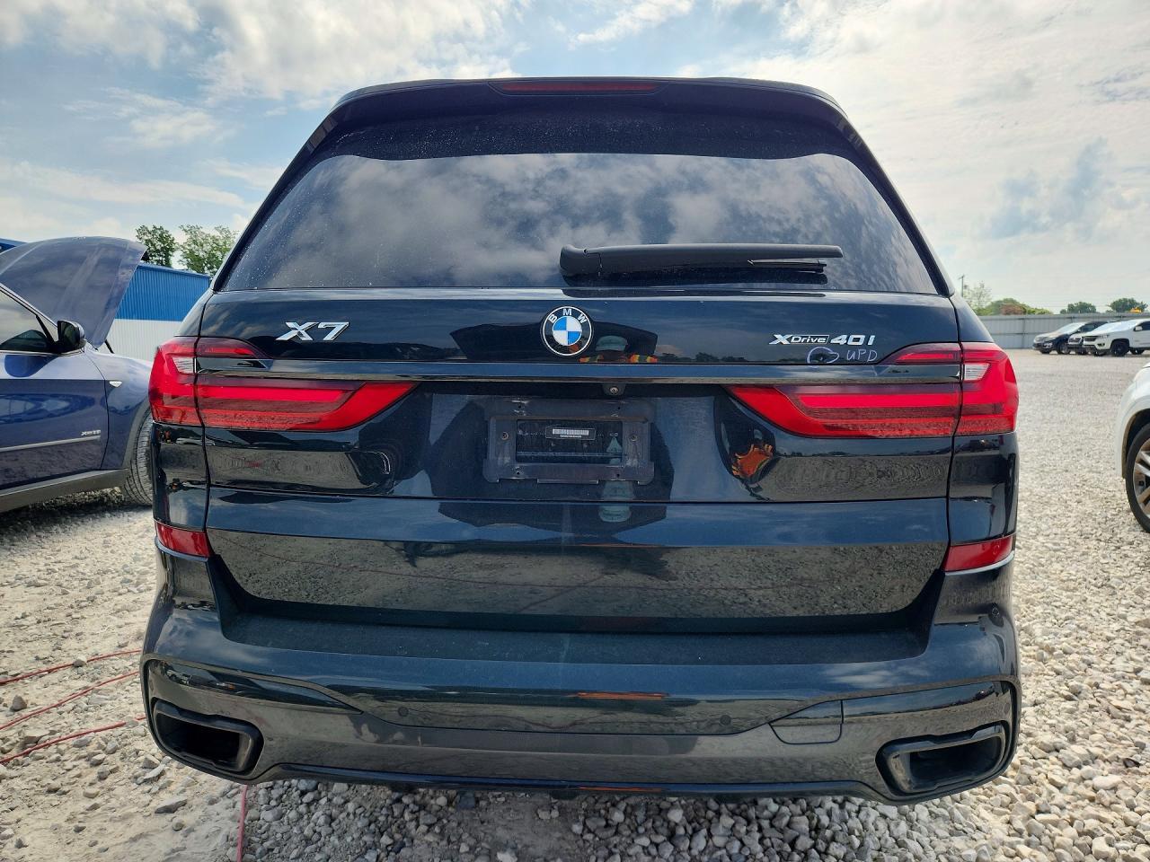 2020 BMW X7 xDrive40I - zdjęcie 6