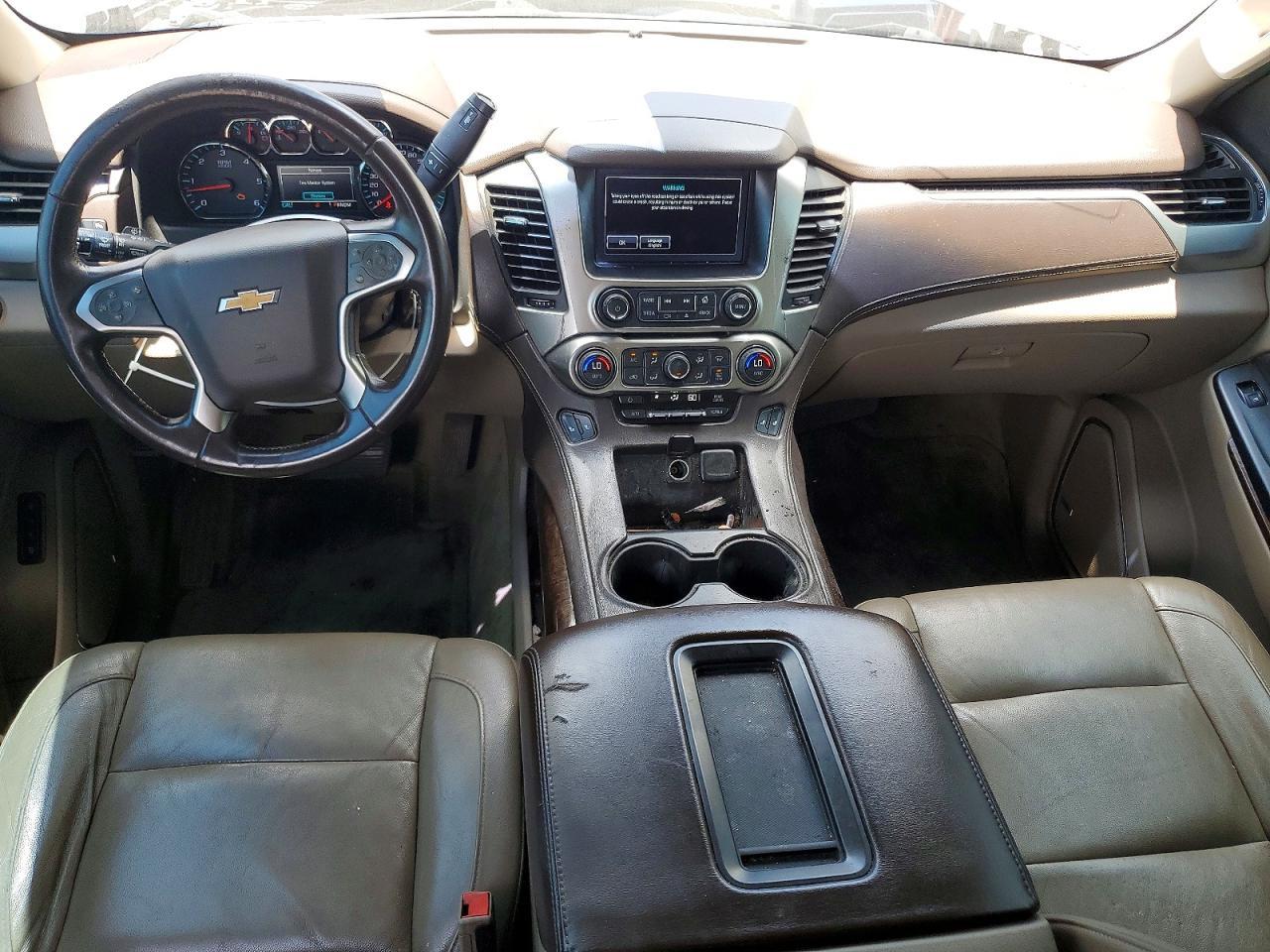 2016 Chevrolet Tahoe C1500 Lt - zdjęcie 8