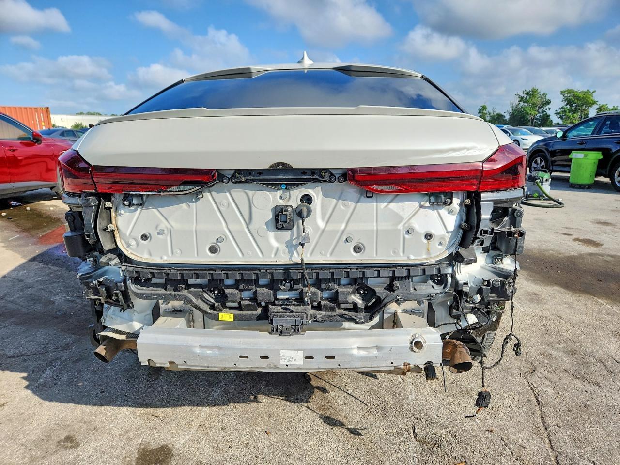 2023 BMW X6 xDrive40I - zdjęcie 6