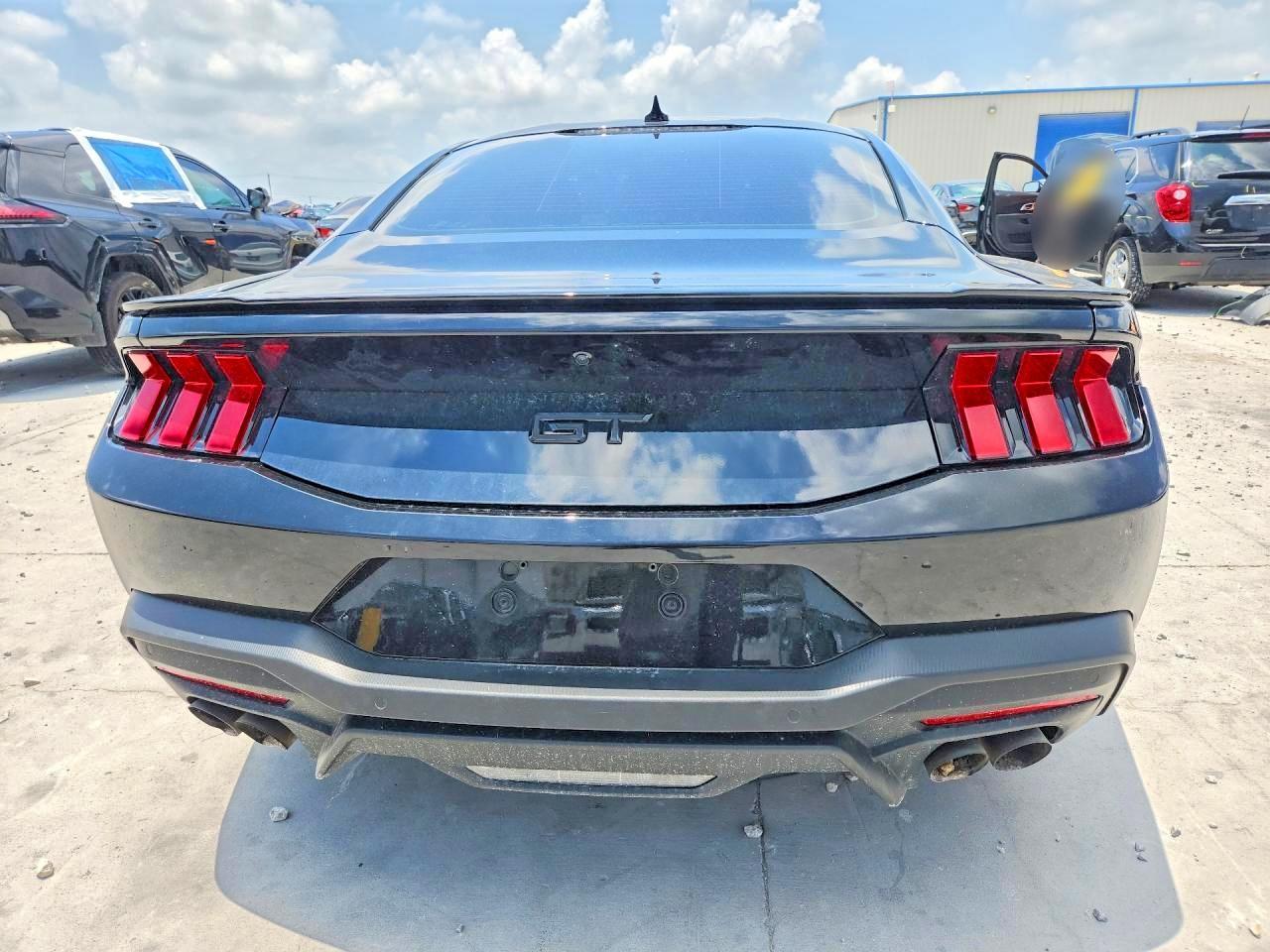 2024 Ford Mustang Gt - zdjęcie 6