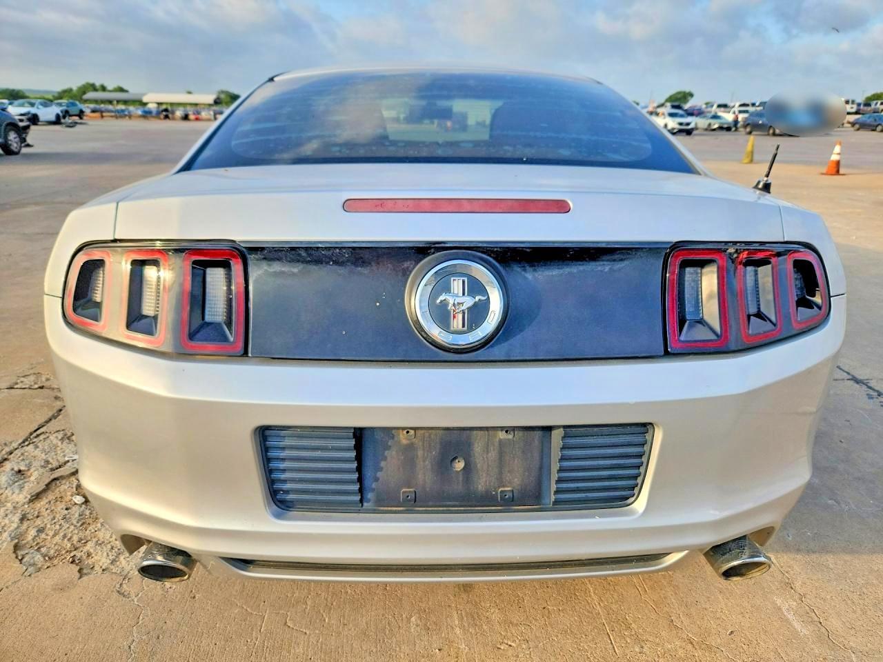 2014 Ford Mustang - zdjęcie 6