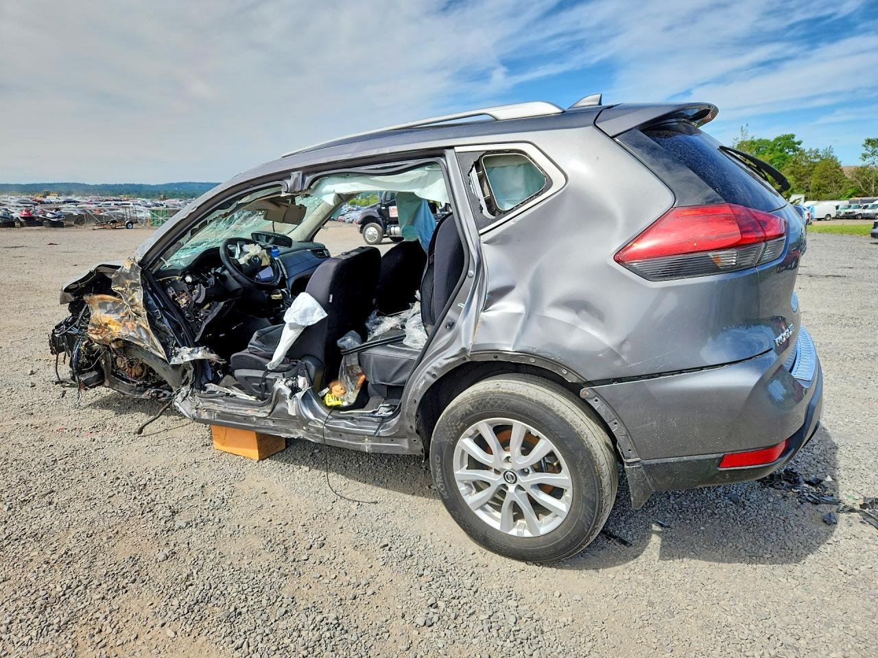 2017 Nissan Rogue Sv - zdjęcie 2