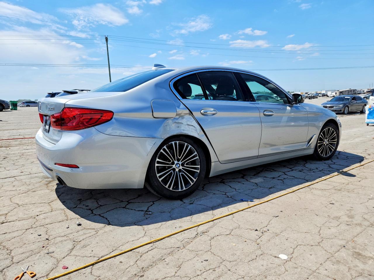 2018 BMW Seria 5 530i - zdjęcie 3