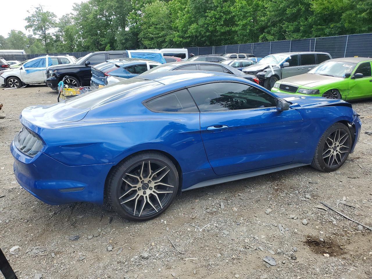 2017 Ford Mustang - zdjęcie 3
