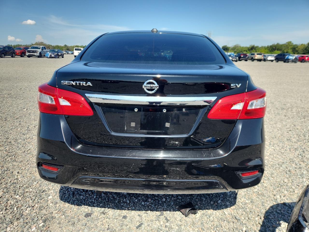 2019 Nissan Sentra Sv - zdjęcie 6