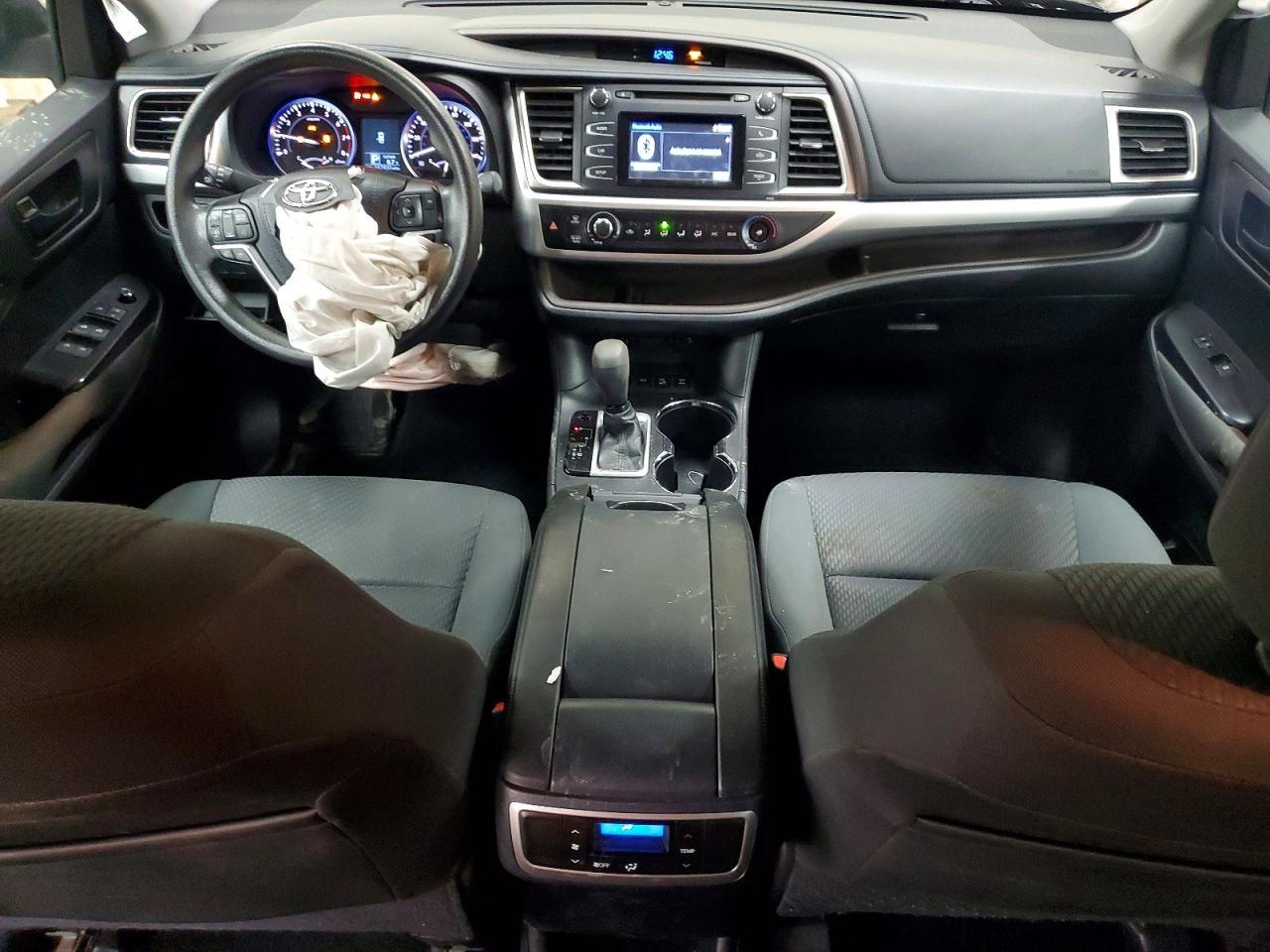 2015 Toyota Highlander Le - zdjęcie 8