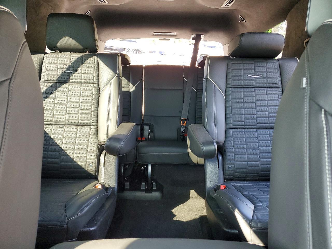 2024 Cadillac Escalade Sport Platinum - zdjęcie 10